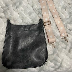 Brand new social thread vegan bag with strap